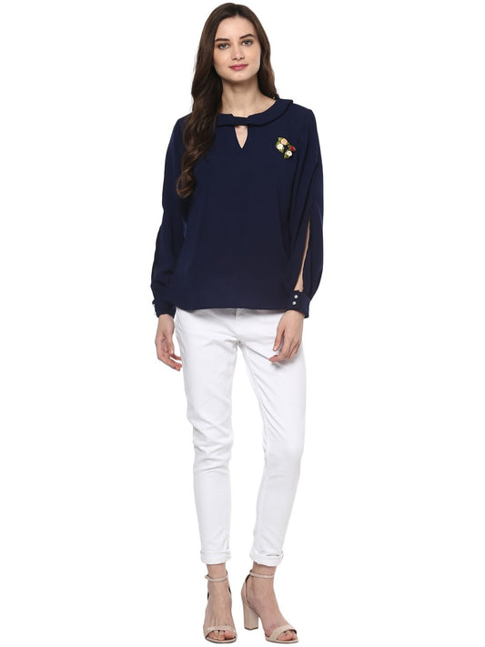 Finding Product Women's Floral Brooch Top